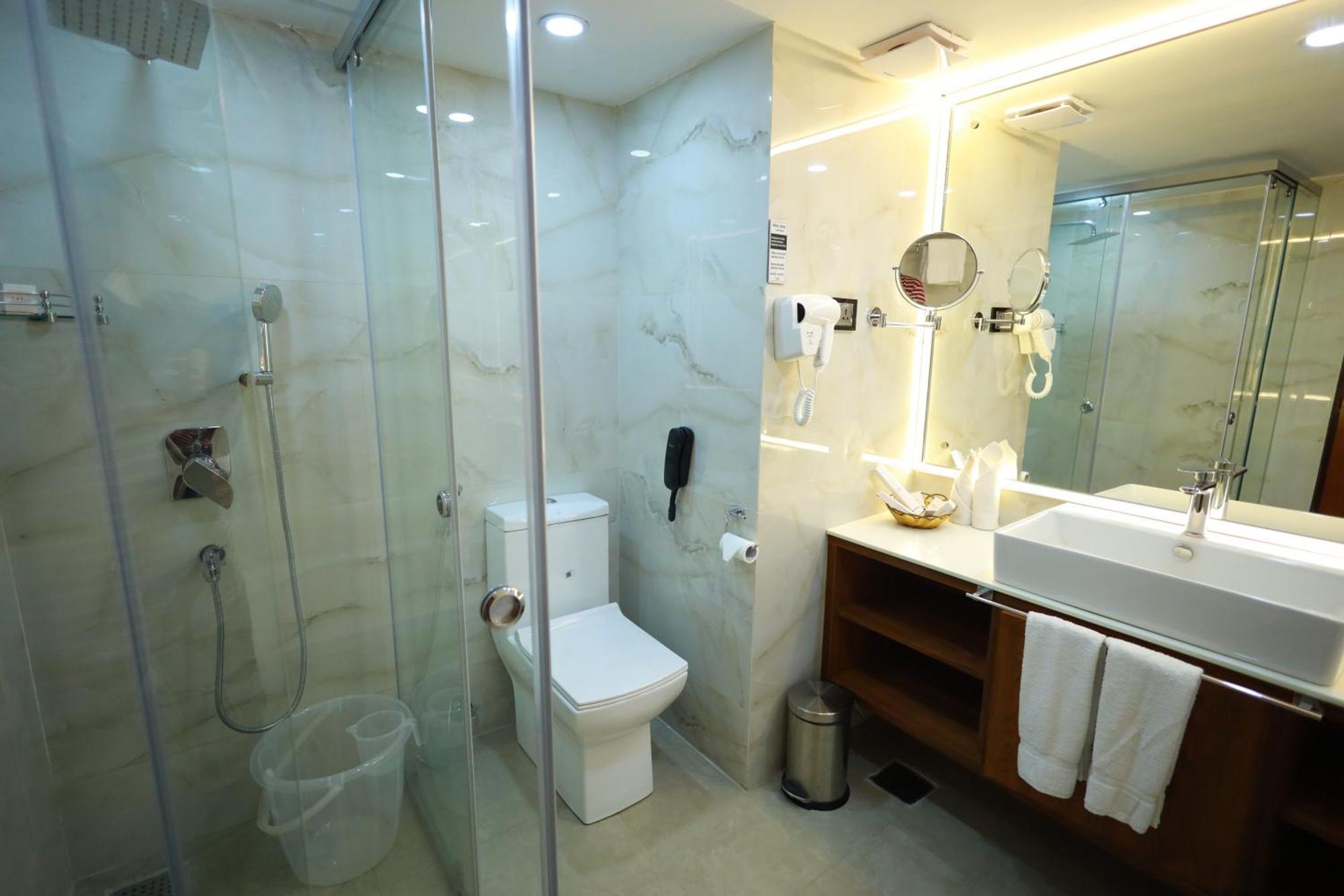 Saj Luciya -A Classified 4 Star Hotel Thiruvananthapuram Exterior foto